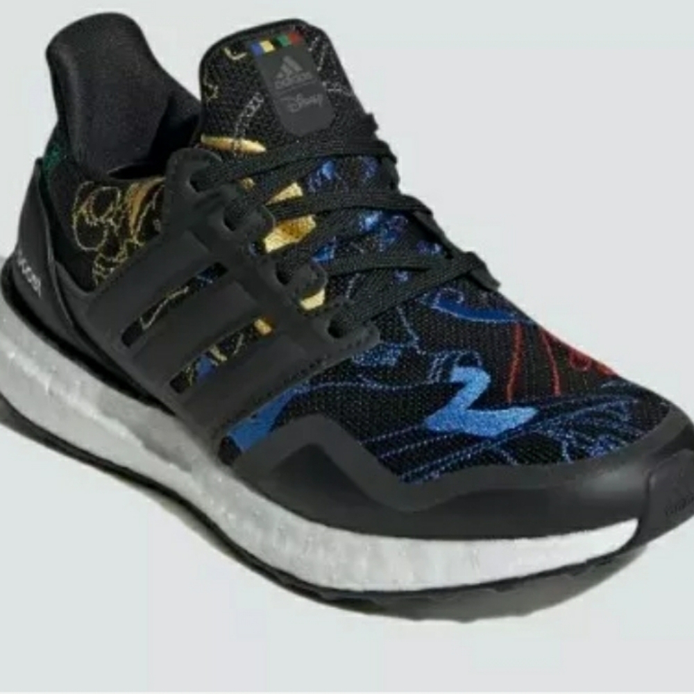 NEW adidas Ultraboost Running Sneakers Disney Sz 6